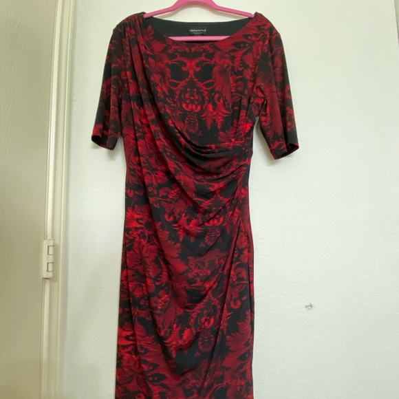 Black red pattern dress - Picture 2 of 2